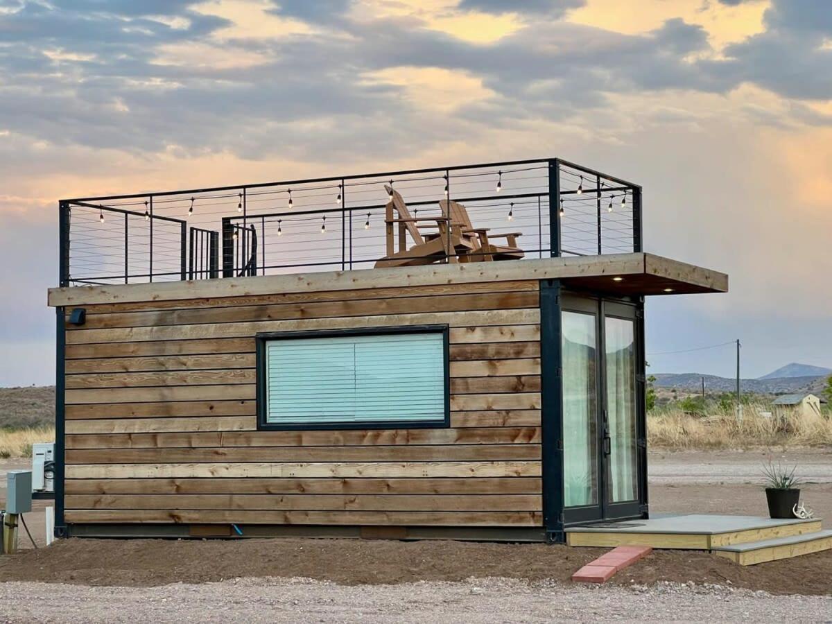 New The Buffalo-Shipping Container In アルパイン エクステリア 写真