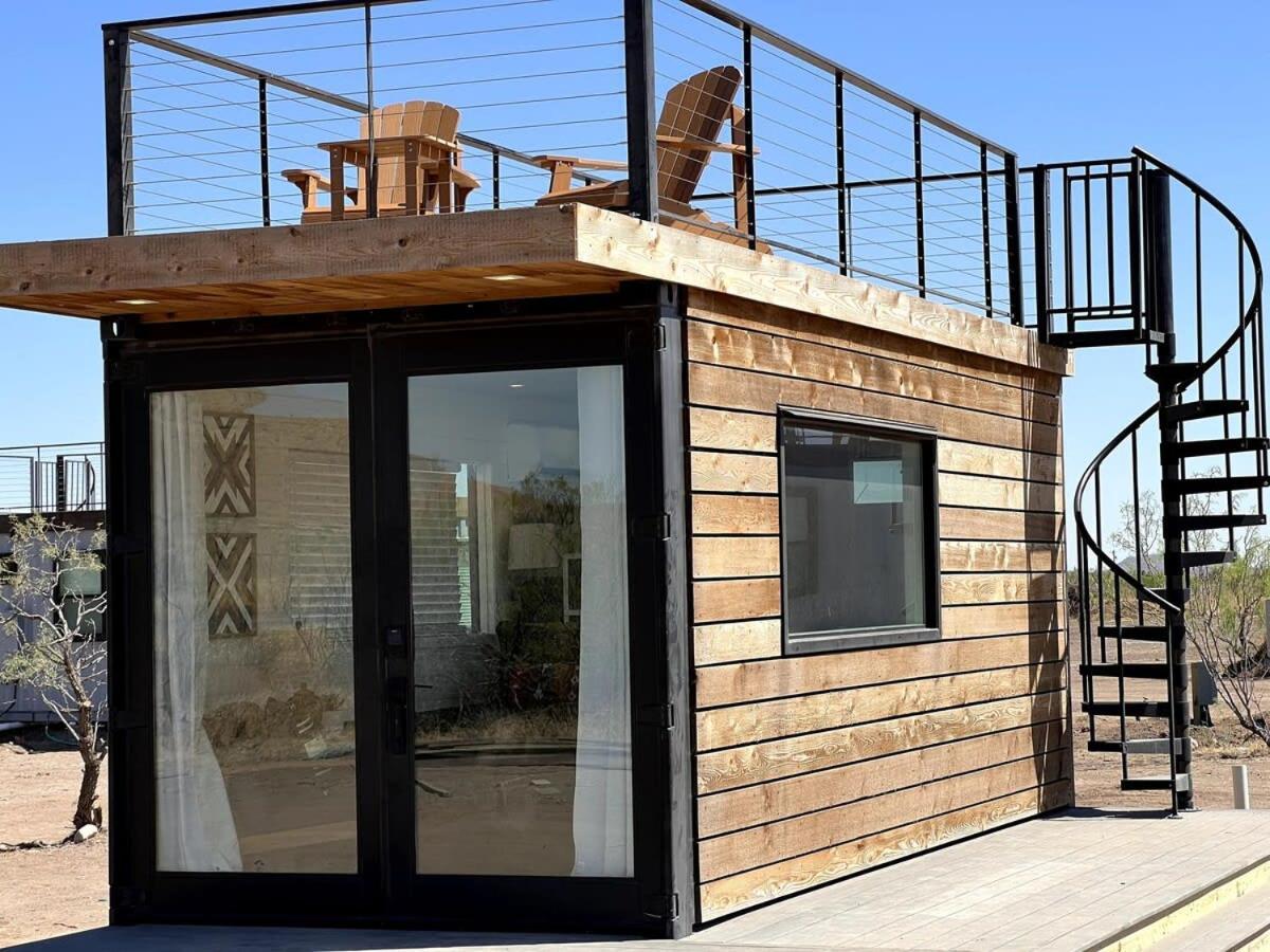 New The Buffalo-Shipping Container In アルパイン エクステリア 写真
